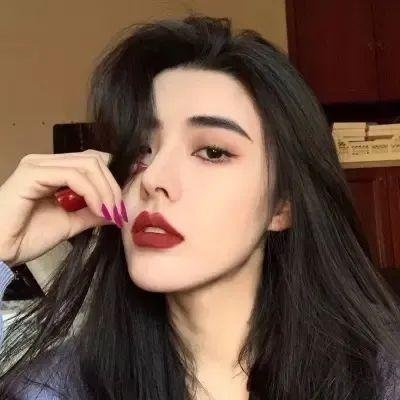 喜欢，轻吻，快跑